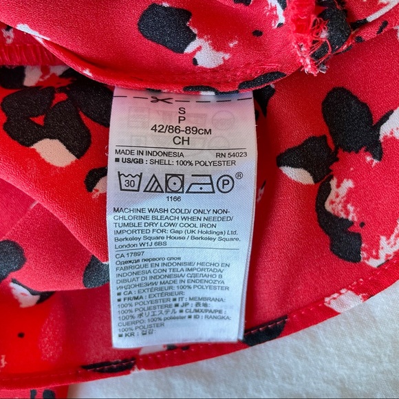 BR Tie-Neck Flouncy Red Top - Picture 10 of 11